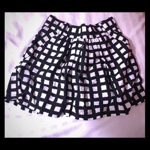 black & white checkered flouncy mini skirt
